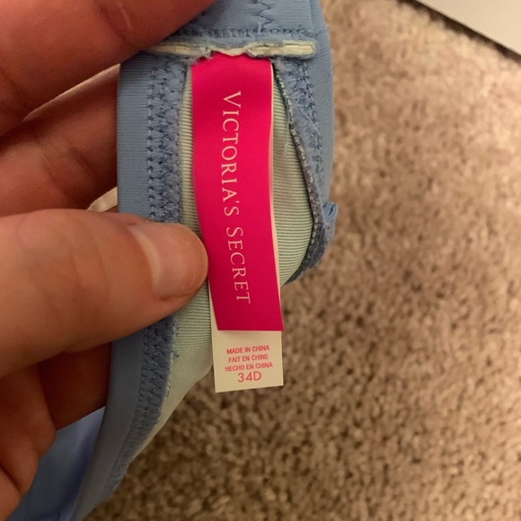 Victoria’s Secret bikini top - Picture 5 of 6